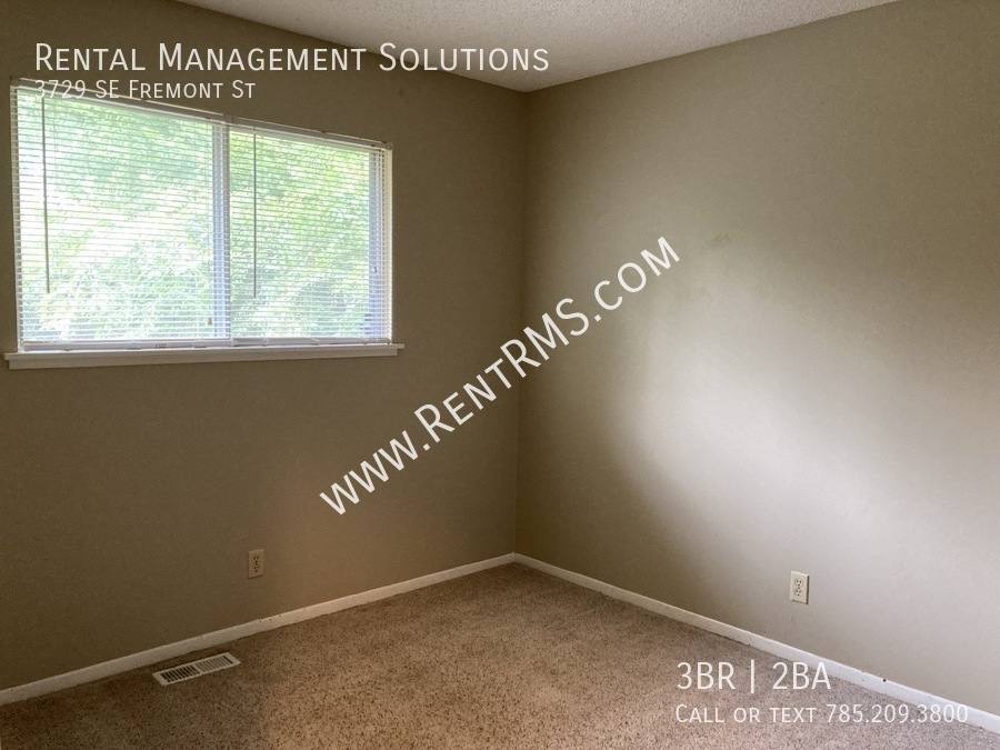 House for rent at 3729 SE Fremont St, Topeka, KS 66609