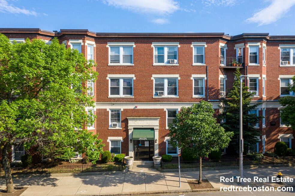 Apartment for rent at 11 Barrows St #5, Allston, MA 02134