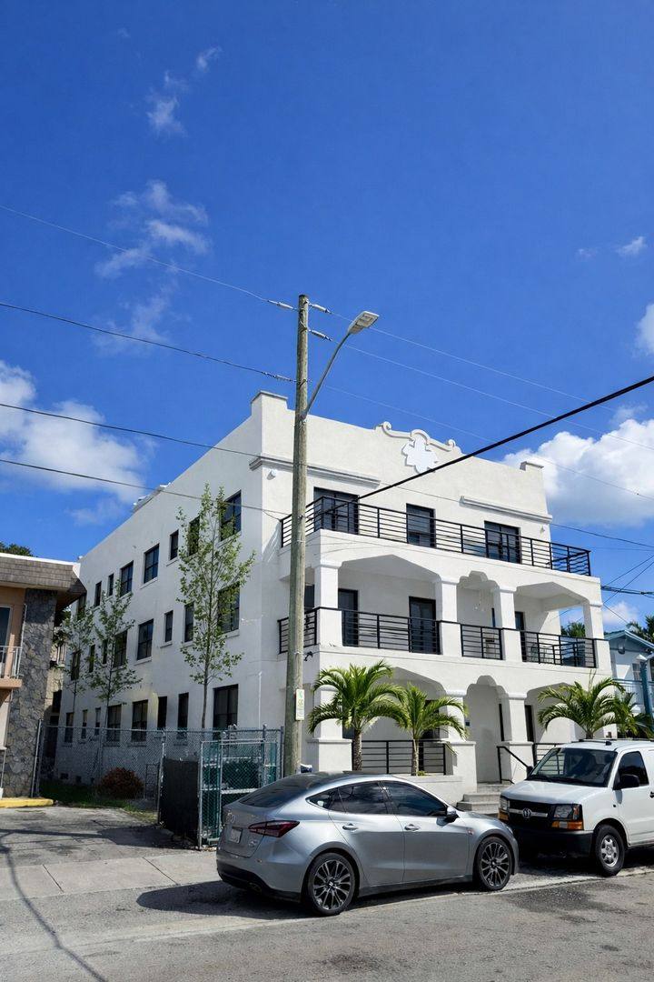 Apartment for rent at 629 SW 10th Ave, Miami, FL 33130