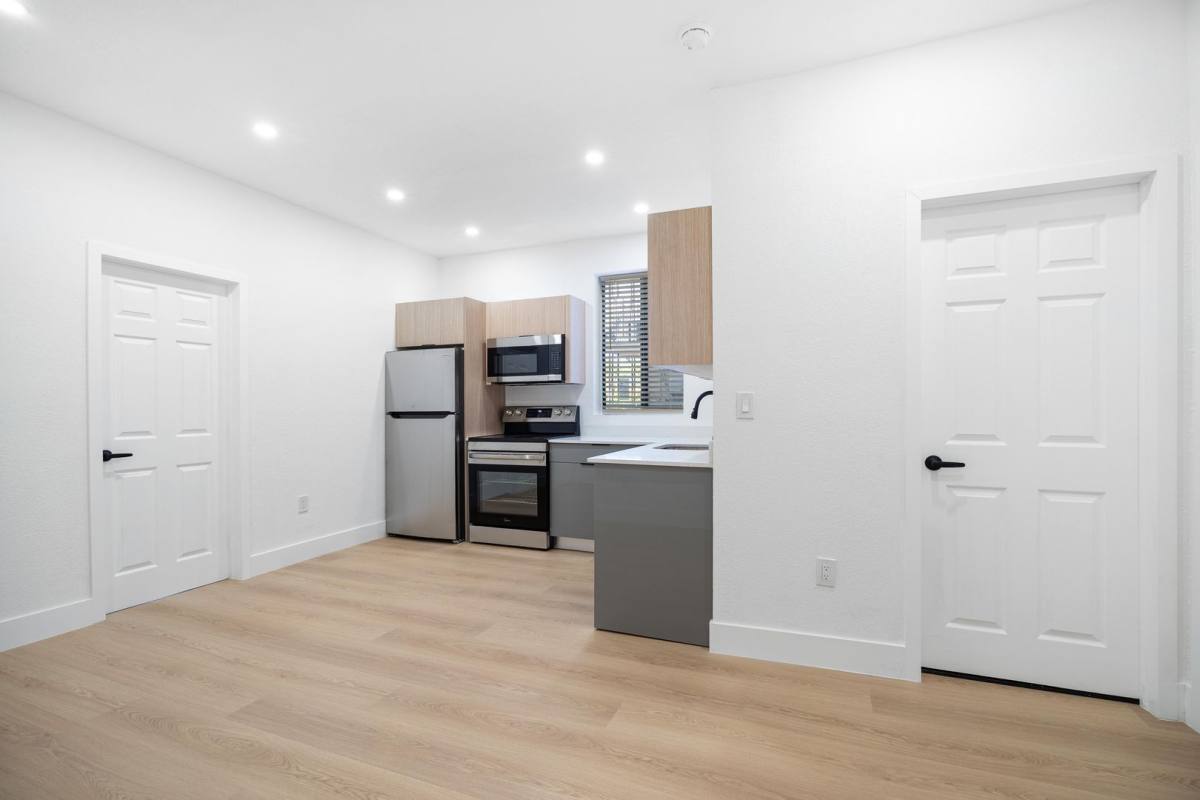 Apartment for rent at 629 SW 10th Ave, Miami, FL 33130