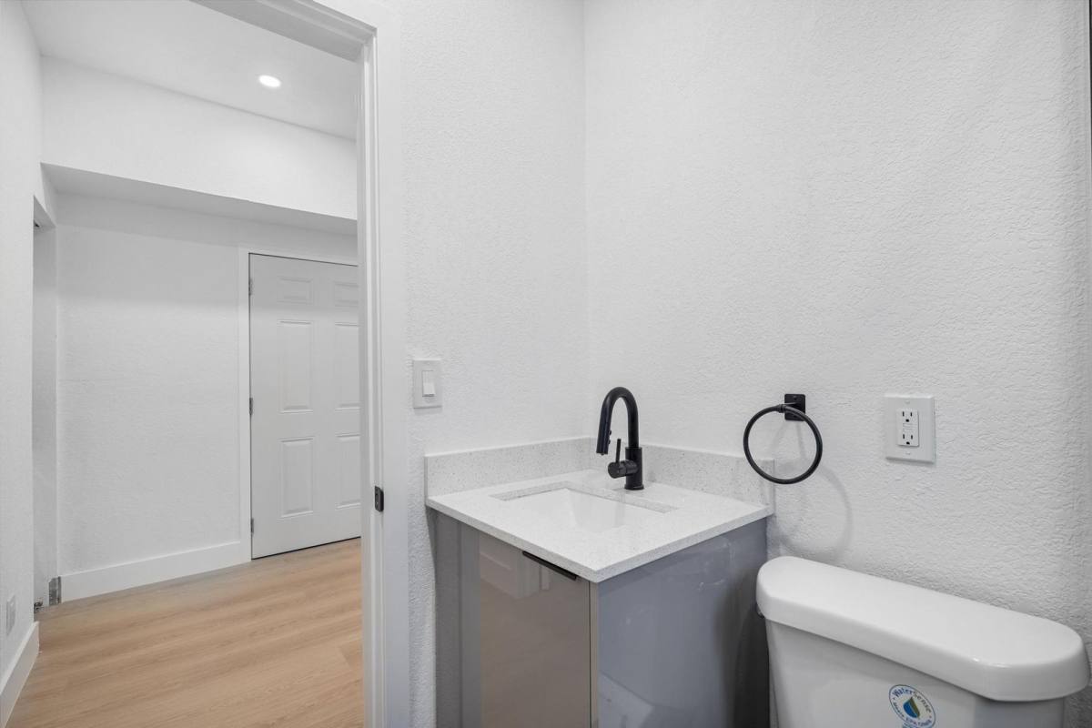 Apartment for rent at 629 SW 10th Ave, Miami, FL 33130