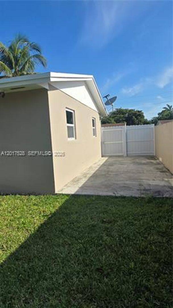 House for rent at 15750 SW 297th St, Homestead, FL 33033