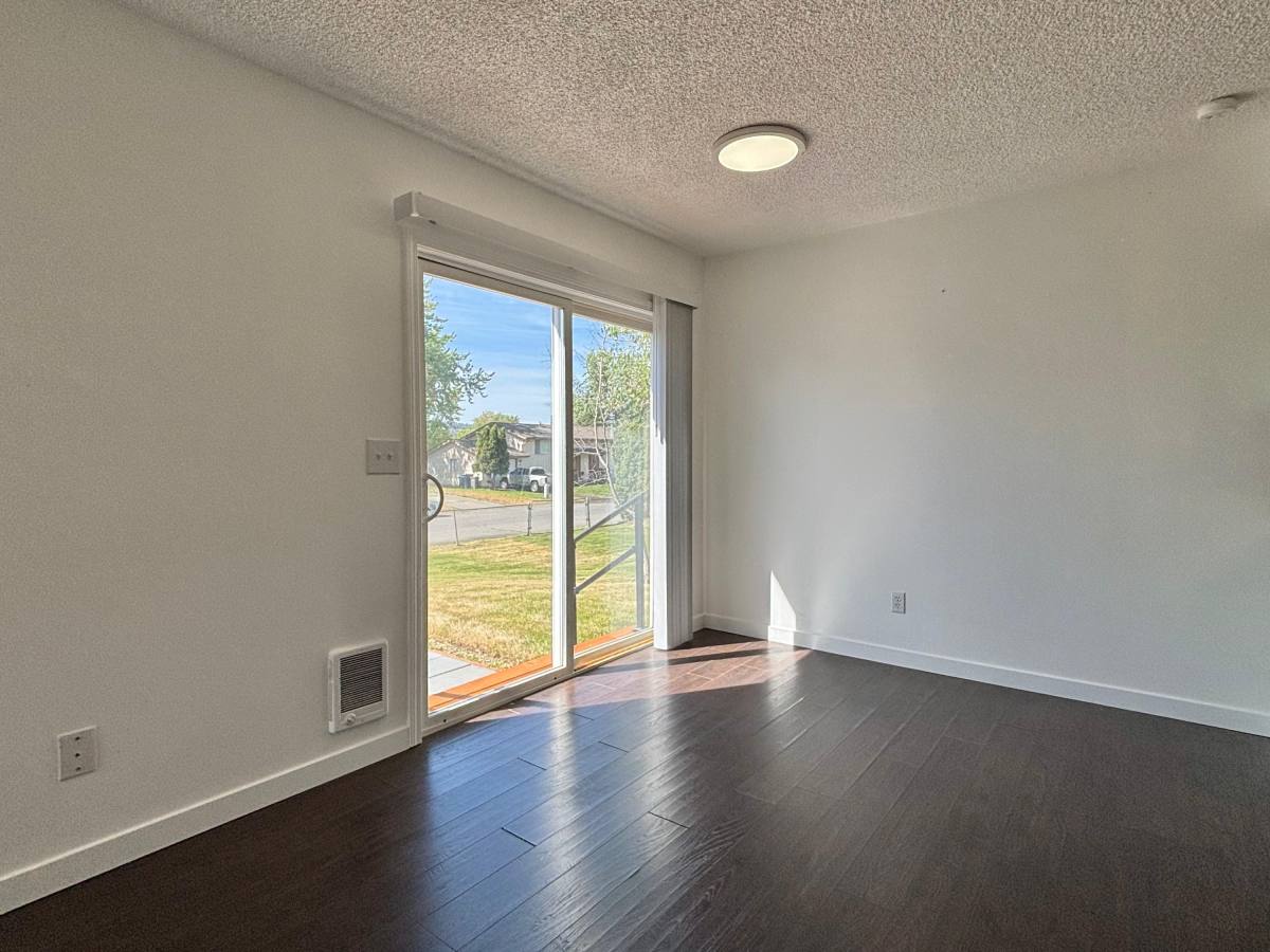Apartment for rent at 1019 N Woodward Rd #1, Spokane, WA 99206