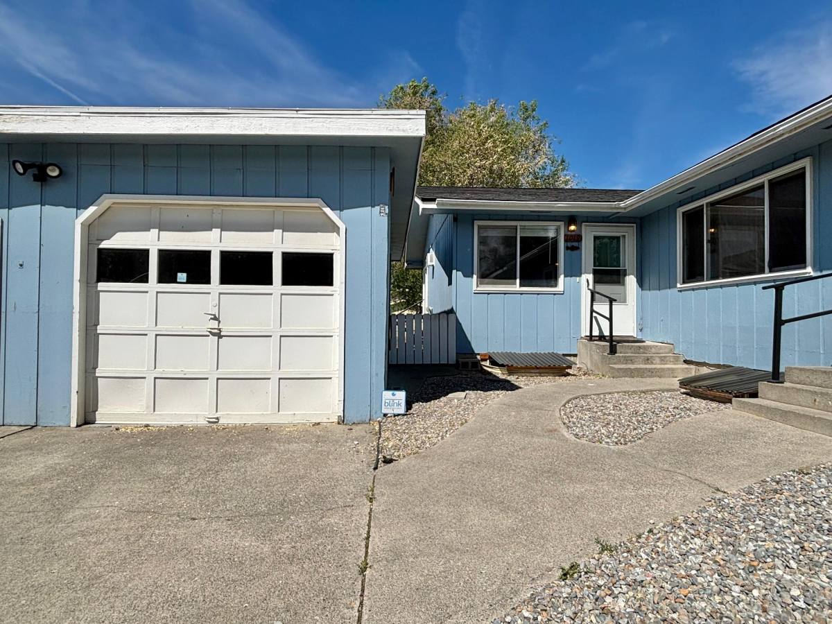 Apartment for rent at 1019 N Woodward Rd #1, Spokane, WA 99206
