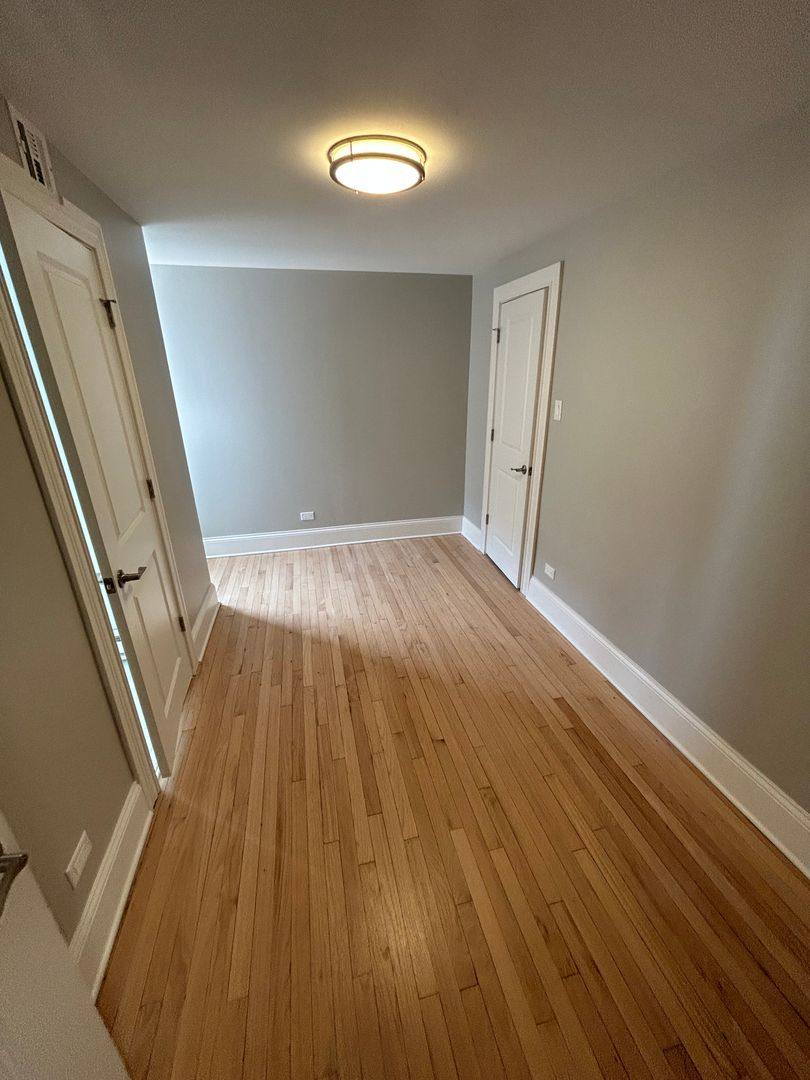 Apartment for rent at 7000 S Shore Dr, Chicago, IL 60649
