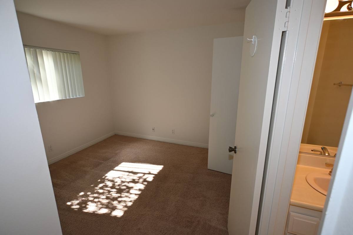 Apartment for rent at 812 S Marengo Ave, Pasadena, CA 91106