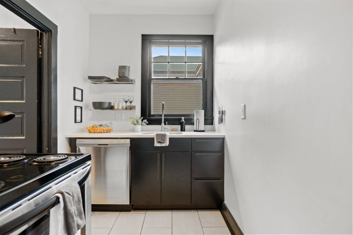 Apartment for rent at 1232 W Washington Blvd, Fort Wayne, IN 46802