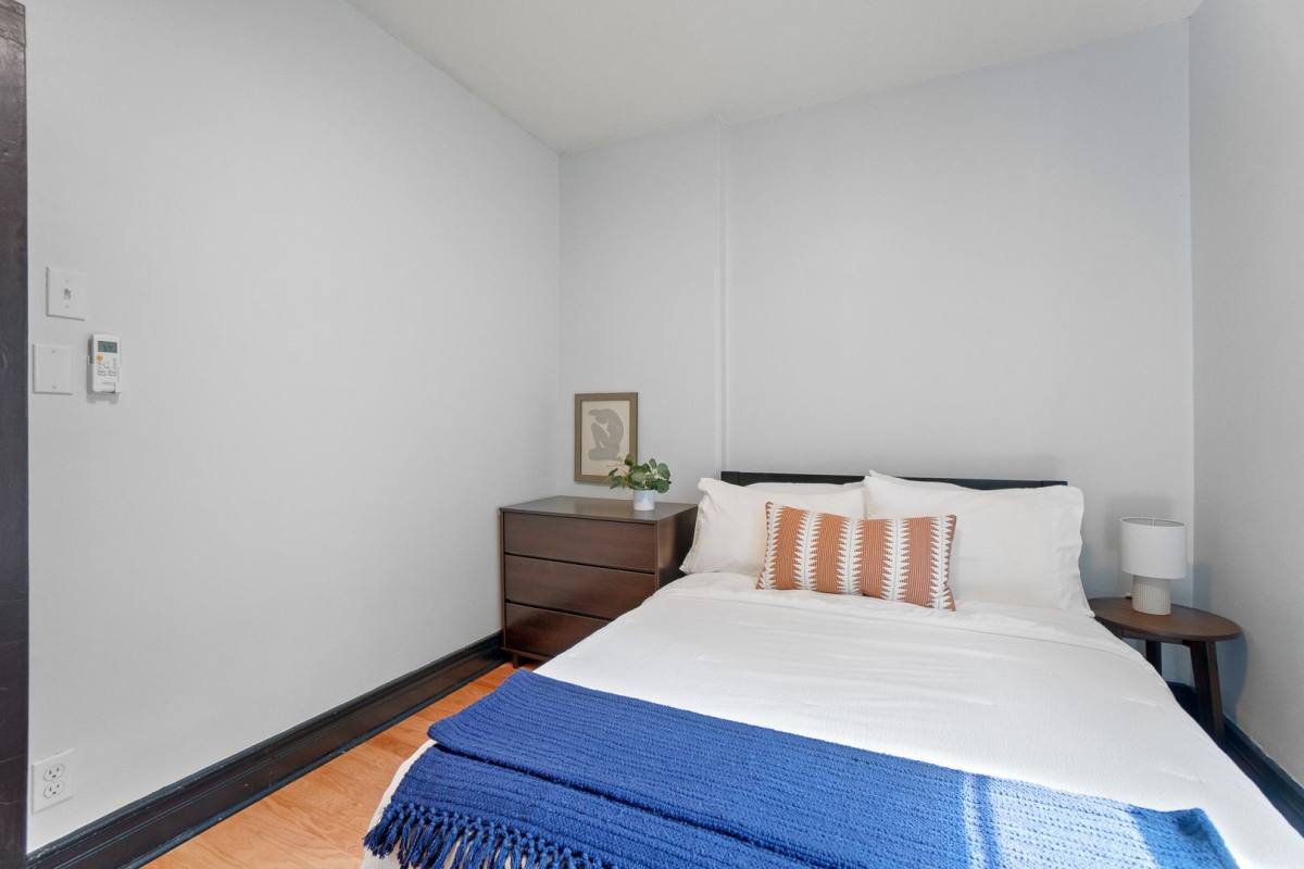 Apartment for rent at 1232 W Washington Blvd, Fort Wayne, IN 46802