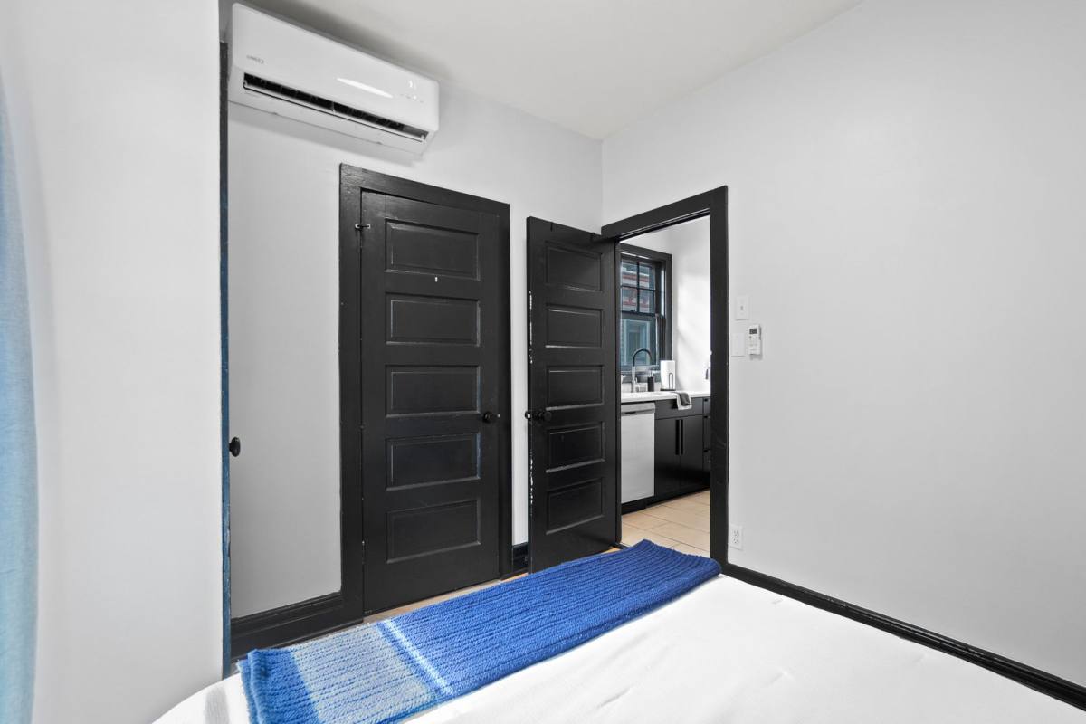 Apartment for rent at 1232 W Washington Blvd, Fort Wayne, IN 46802