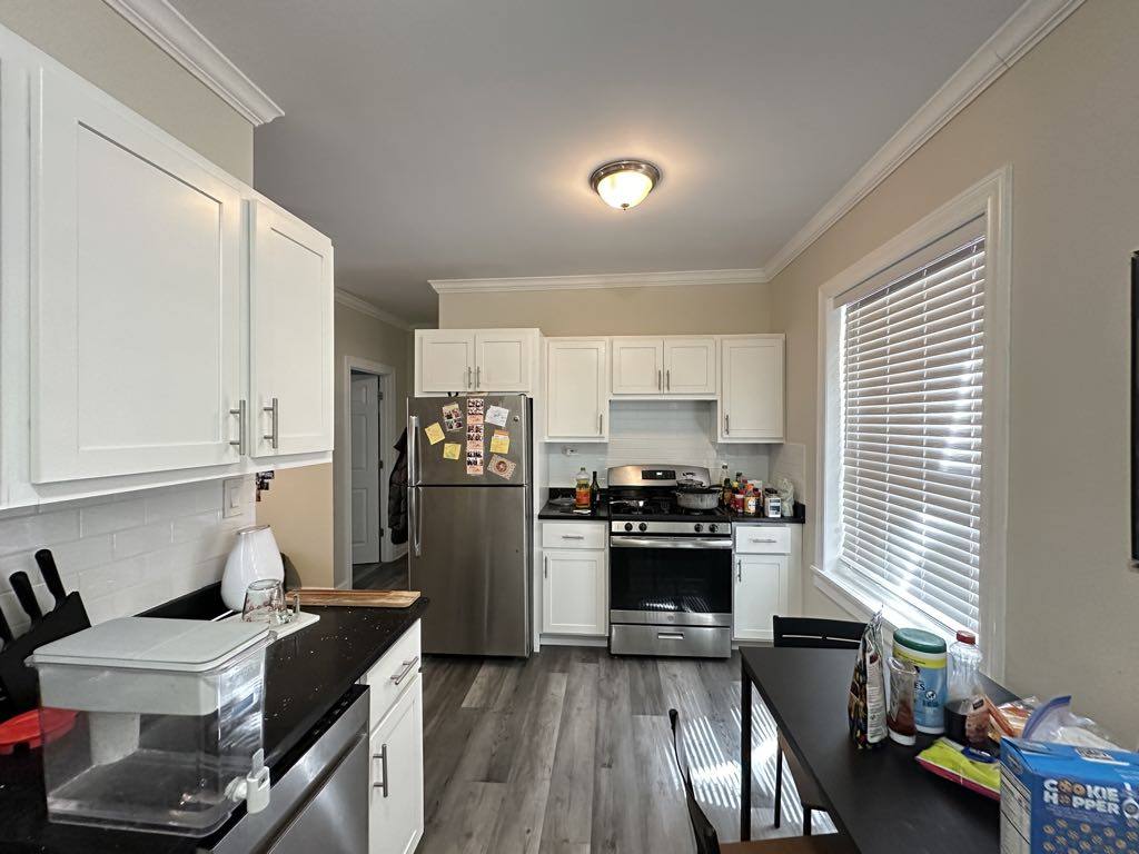 Apartment for rent at 6485 W Roscoe #S4, Chicago, IL 60657
