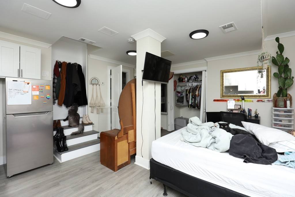Apartment for rent at 6485 W Roscoe #DDG, Chicago, IL 60657