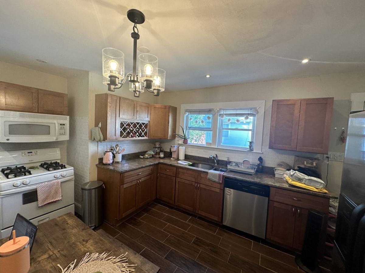 Apartment for rent at 11 Andrew St #2, Cambridge, MA 02139