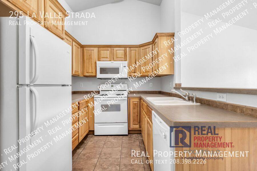 Townhouse for rent at 295 La Valle Strada, Pocatello, ID 83201