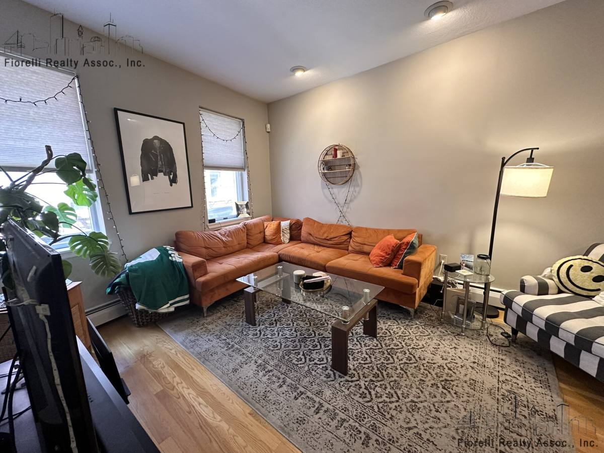 Apartment for rent at 157 Salem St #3, Boston, MA 02113