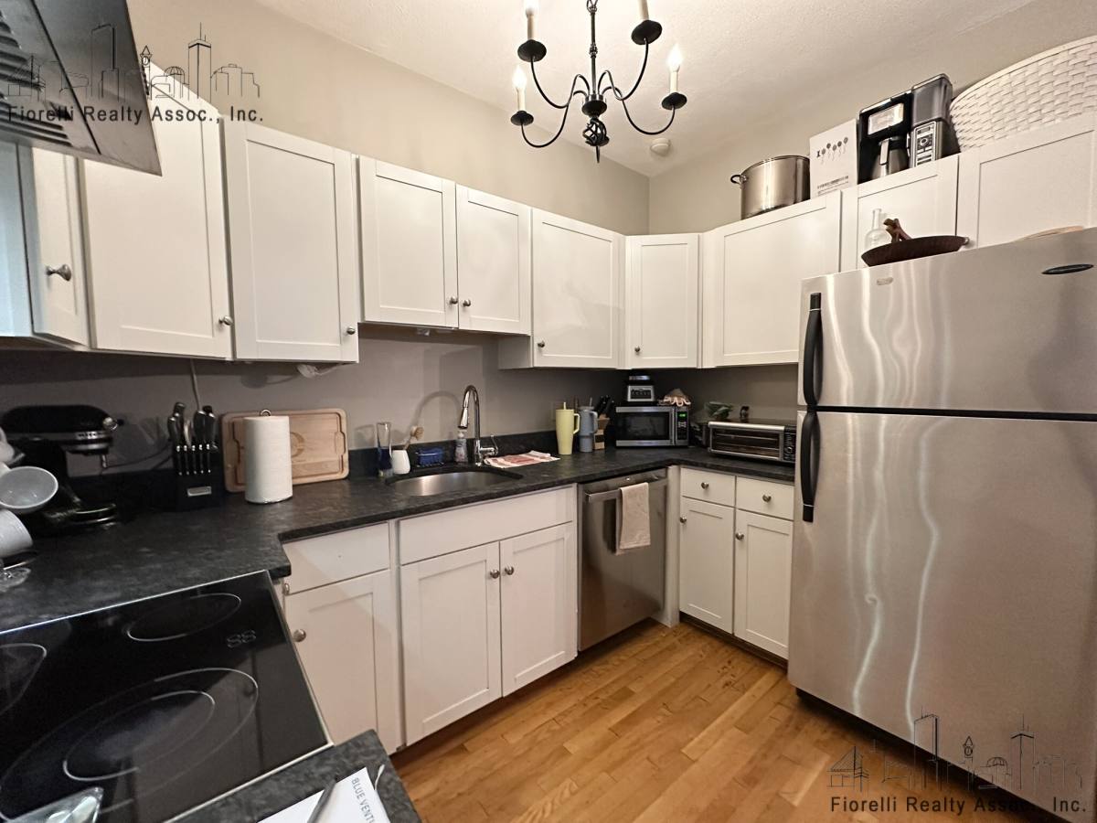 Apartment for rent at 157 Salem St #3, Boston, MA 02113