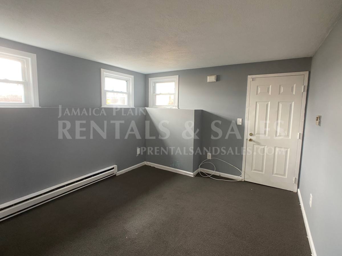 Apartment for rent at 15 Pinedale Rd #4, Roslindale, MA 02131