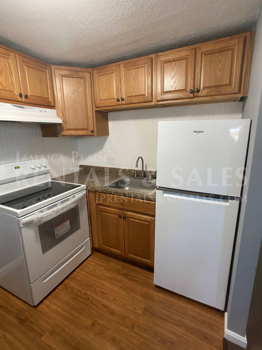 Apartment for rent at 15 Pinedale Rd #4, Roslindale, MA 02131