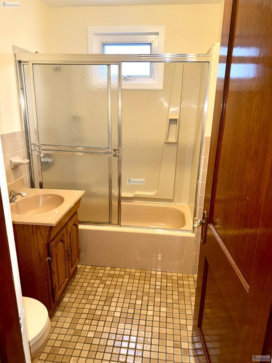 Apartment for rent at 66 Cleveland #1, Arlington, MA 02474