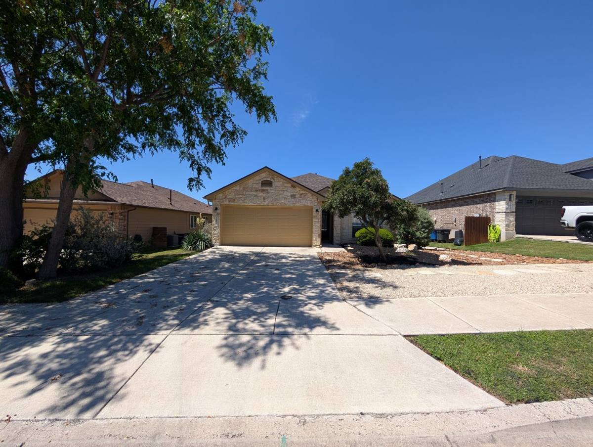 House for rent at 2937 Post Oak Circle, New Braunfels, TX 78130