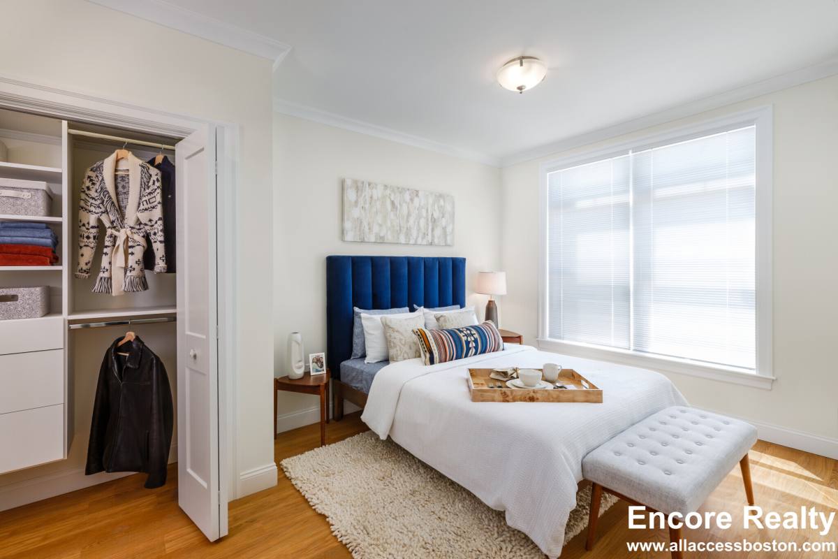 Apartment for rent at 120 Gerry Rd #B-101, Chestnut Hill, MA 02467