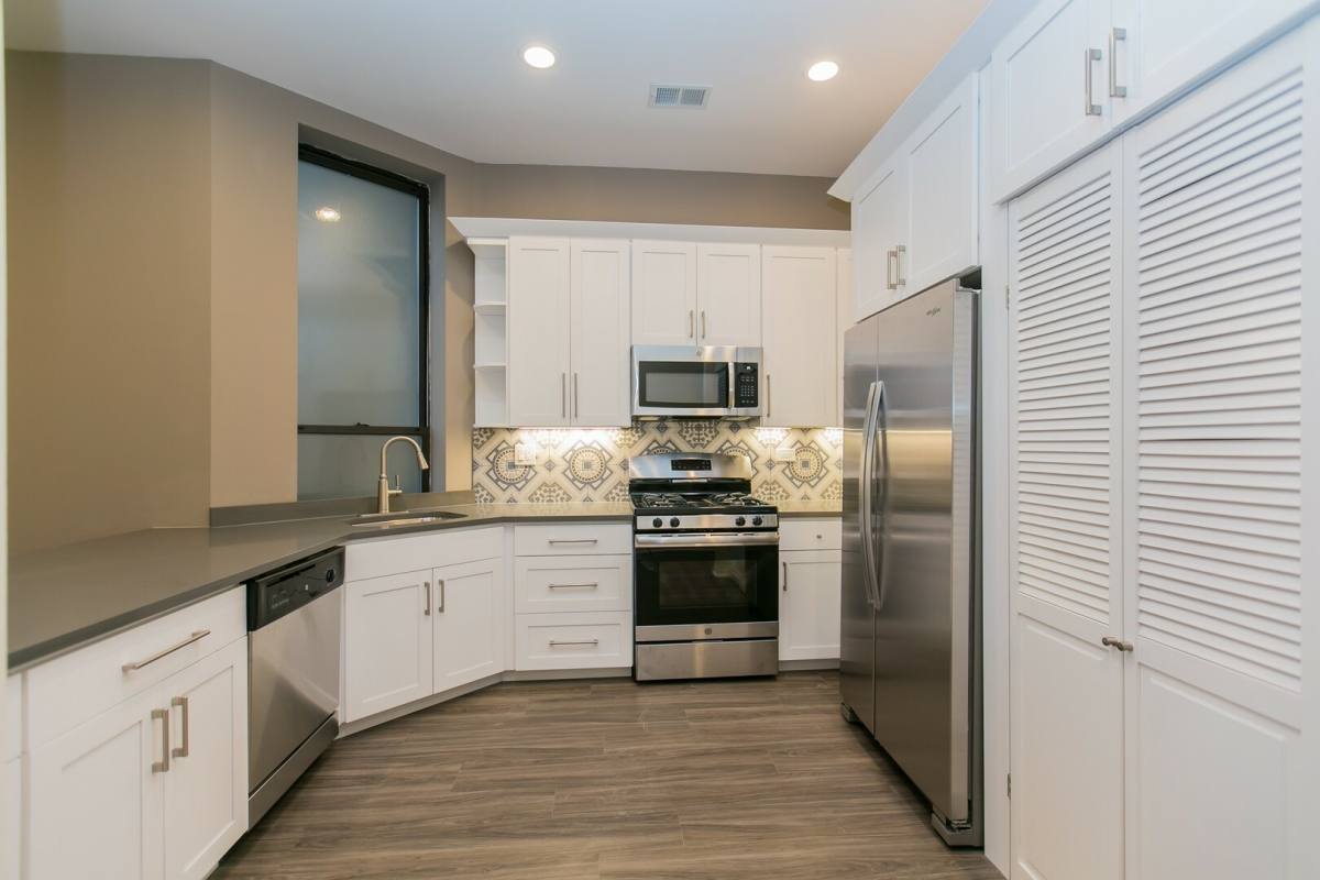 2324 N Clark #3, Chicago, IL 60614