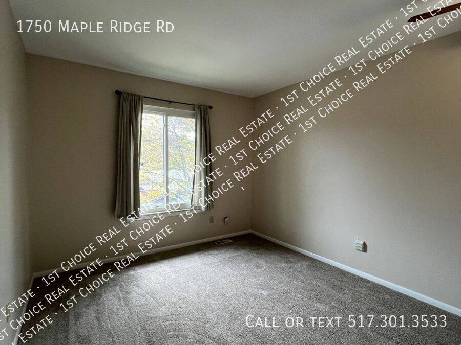 Townhouse for rent at 1750 Maple Ridge Rd, Haslett, MI 48840