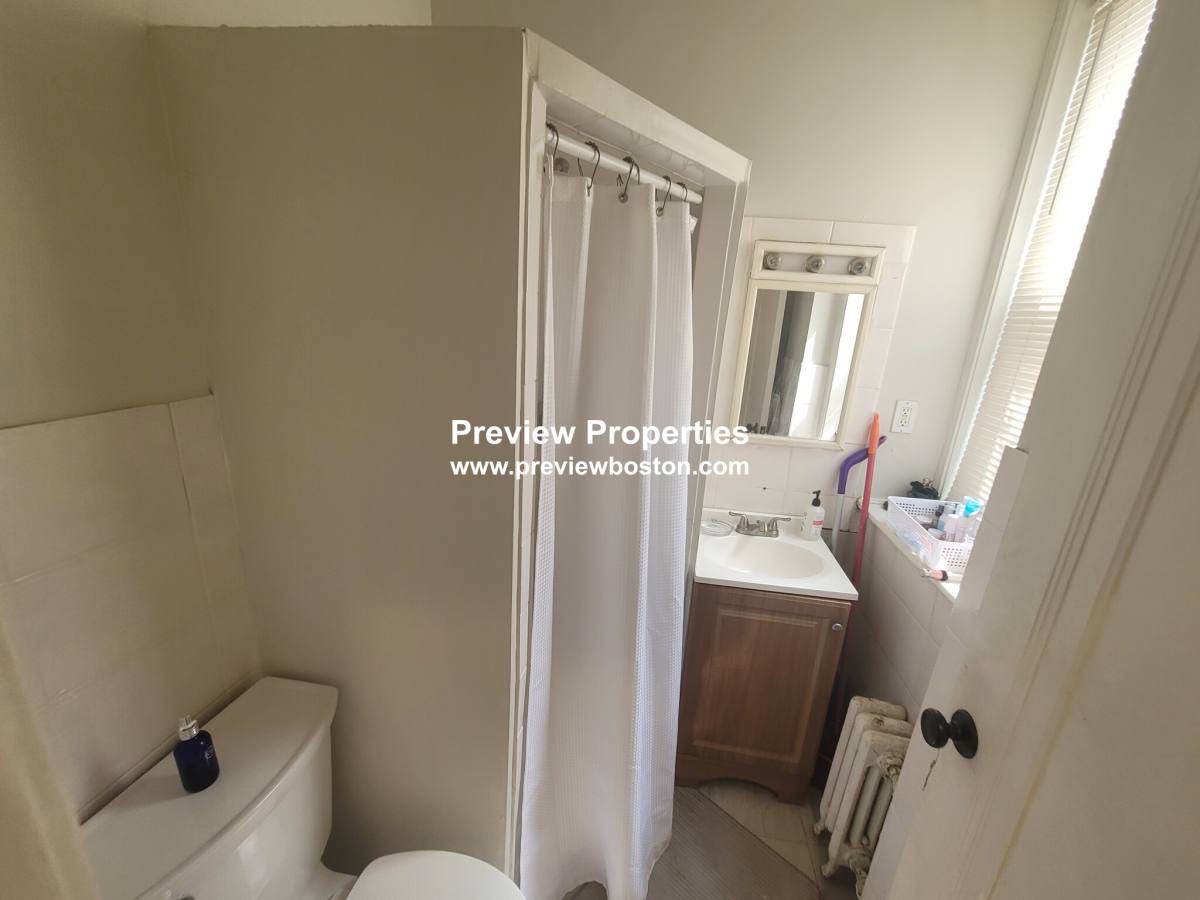 Apartment for rent at 1997 Commonwealth Ave #1, Brighton, MA 02135