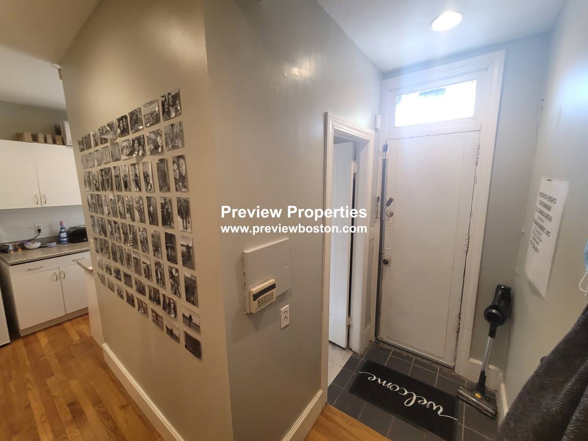 Apartment for rent at 1997 Commonwealth Ave #1, Brighton, MA 02135