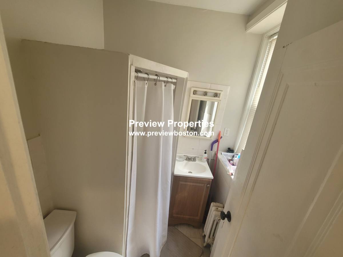 Apartment for rent at 1997 Commonwealth Ave #1, Brighton, MA 02135