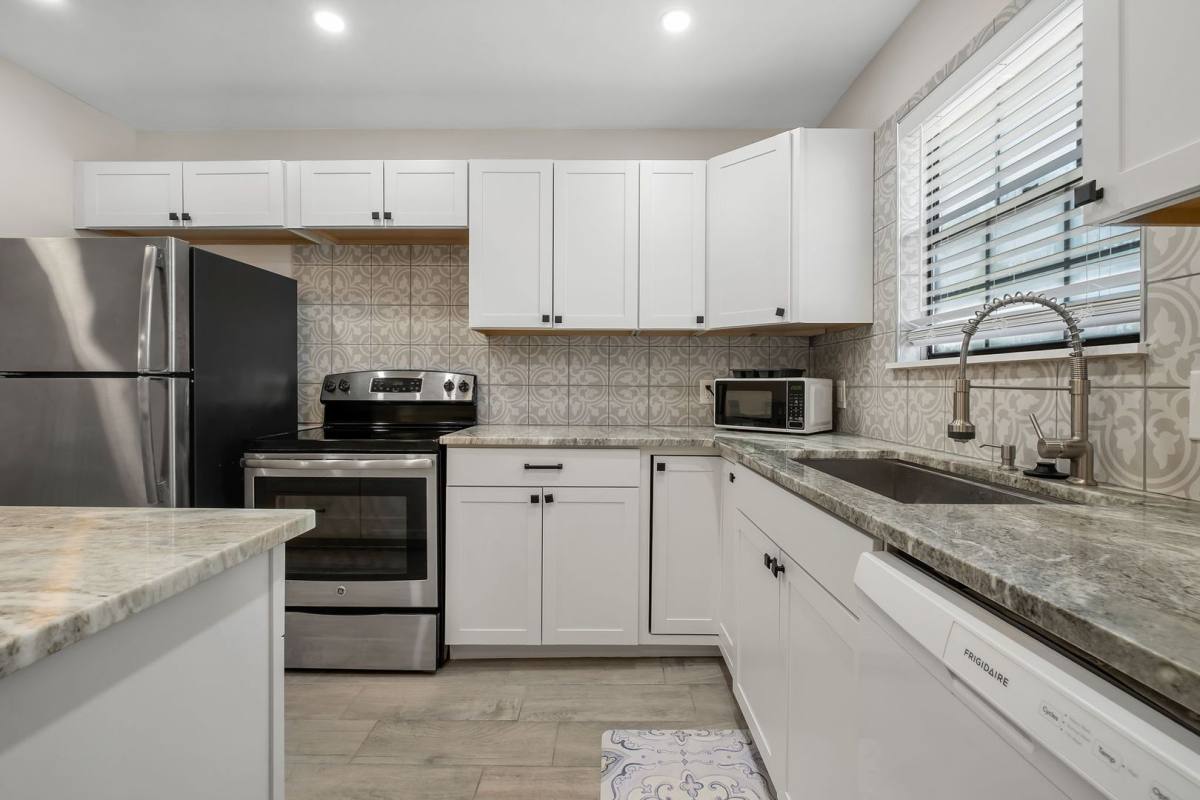 Townhouse for rent at 723 E Tennessee St #B, Tallahassee, FL 32308