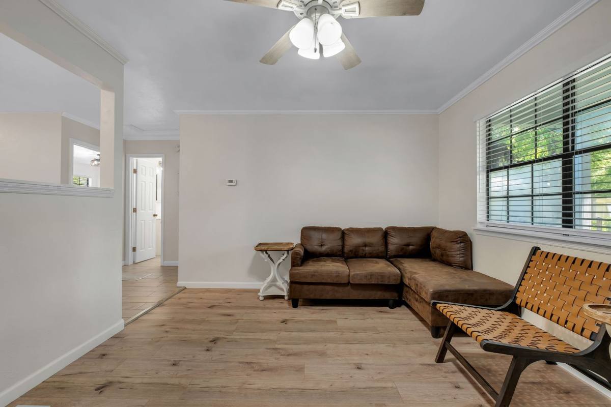 Townhouse for rent at 723 E Tennessee St #B, Tallahassee, FL 32308