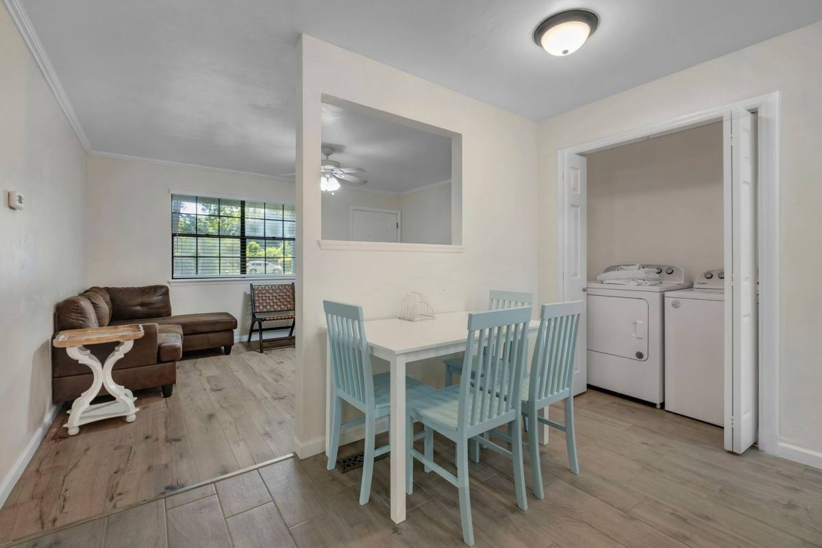 Townhouse for rent at 723 E Tennessee St #B, Tallahassee, FL 32308