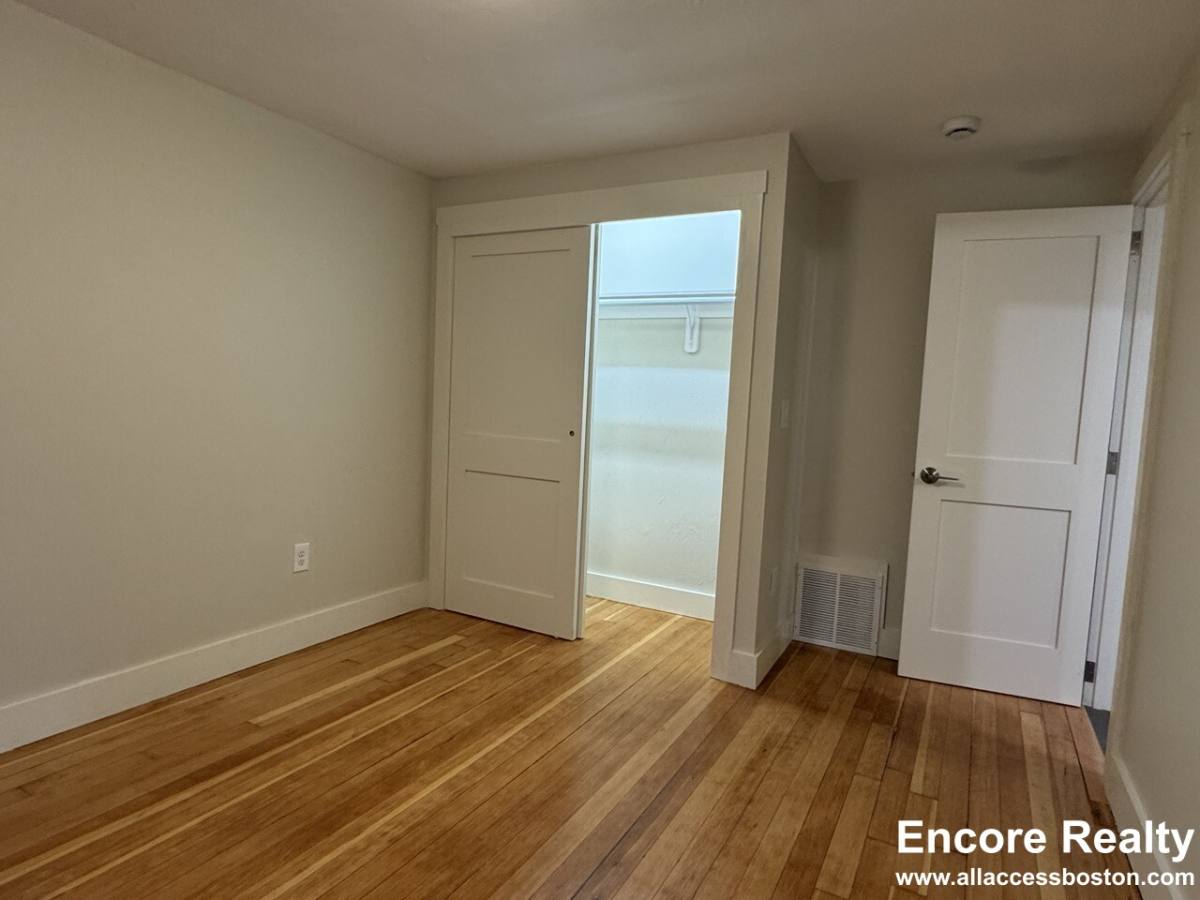 Apartment for rent at 38 Gibson St #5D, Cambridge, MA 02138