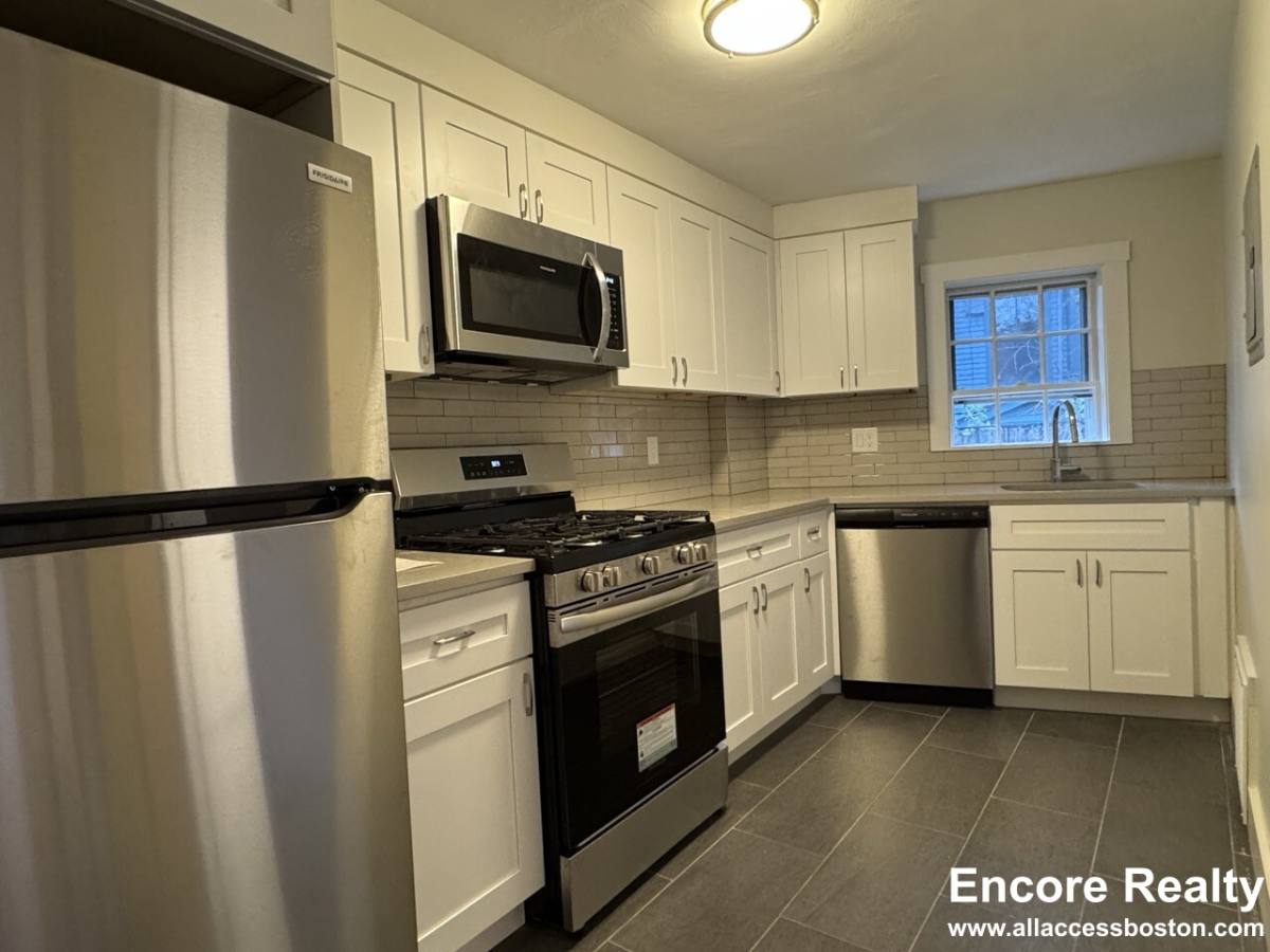 Apartment for rent at 38 Gibson St #5D, Cambridge, MA 02138