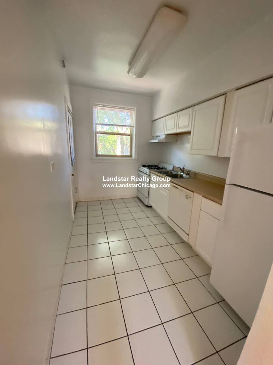 Apartment for rent at 918 Reba Place #3S, Evanston, IL 60202
