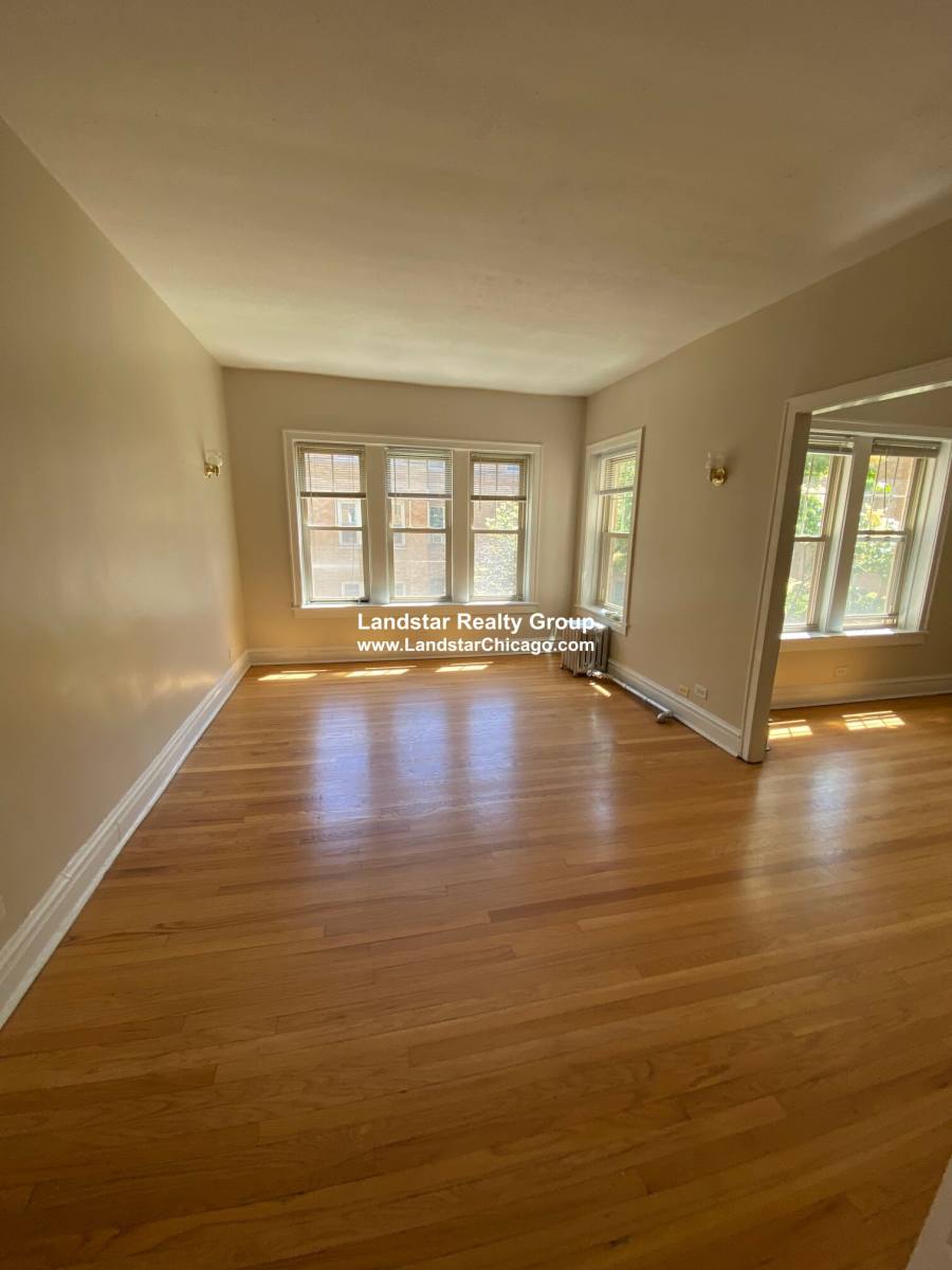 Apartment for rent at 918 Reba Place #3S, Evanston, IL 60202