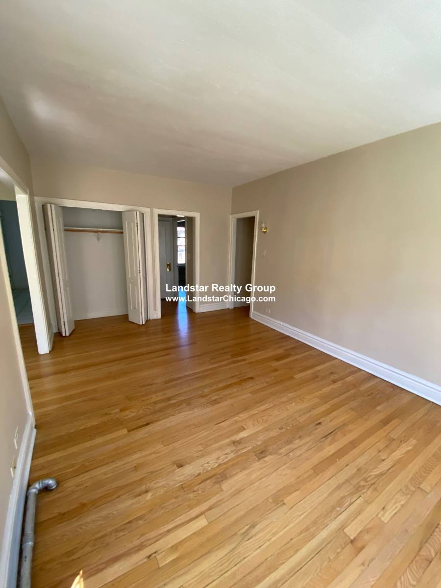 Apartment for rent at 918 Reba Place #3S, Evanston, IL 60202