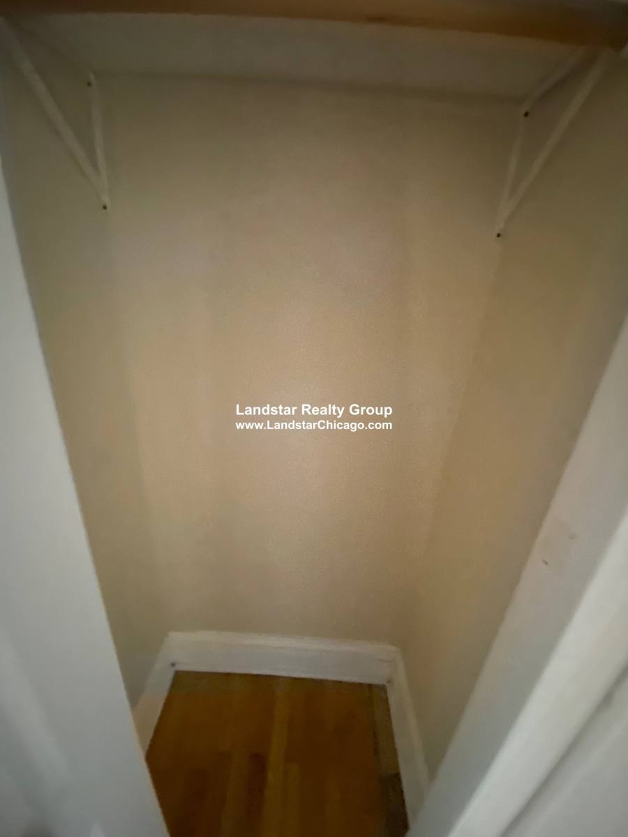 Apartment for rent at 918 Reba Place #3S, Evanston, IL 60202