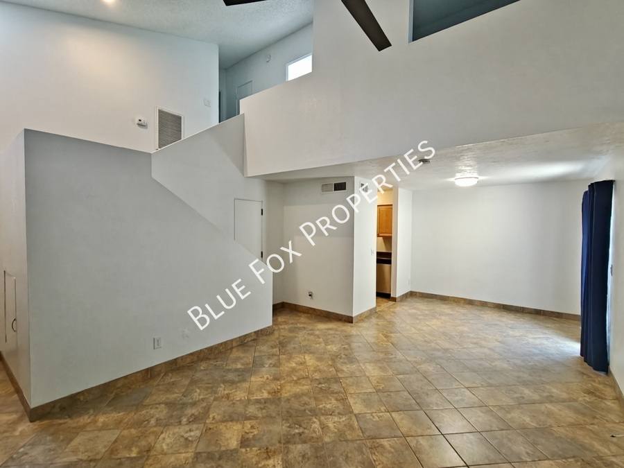 Townhouse for rent at 880 E Peppergrass Lane, Tucson, AZ 85719