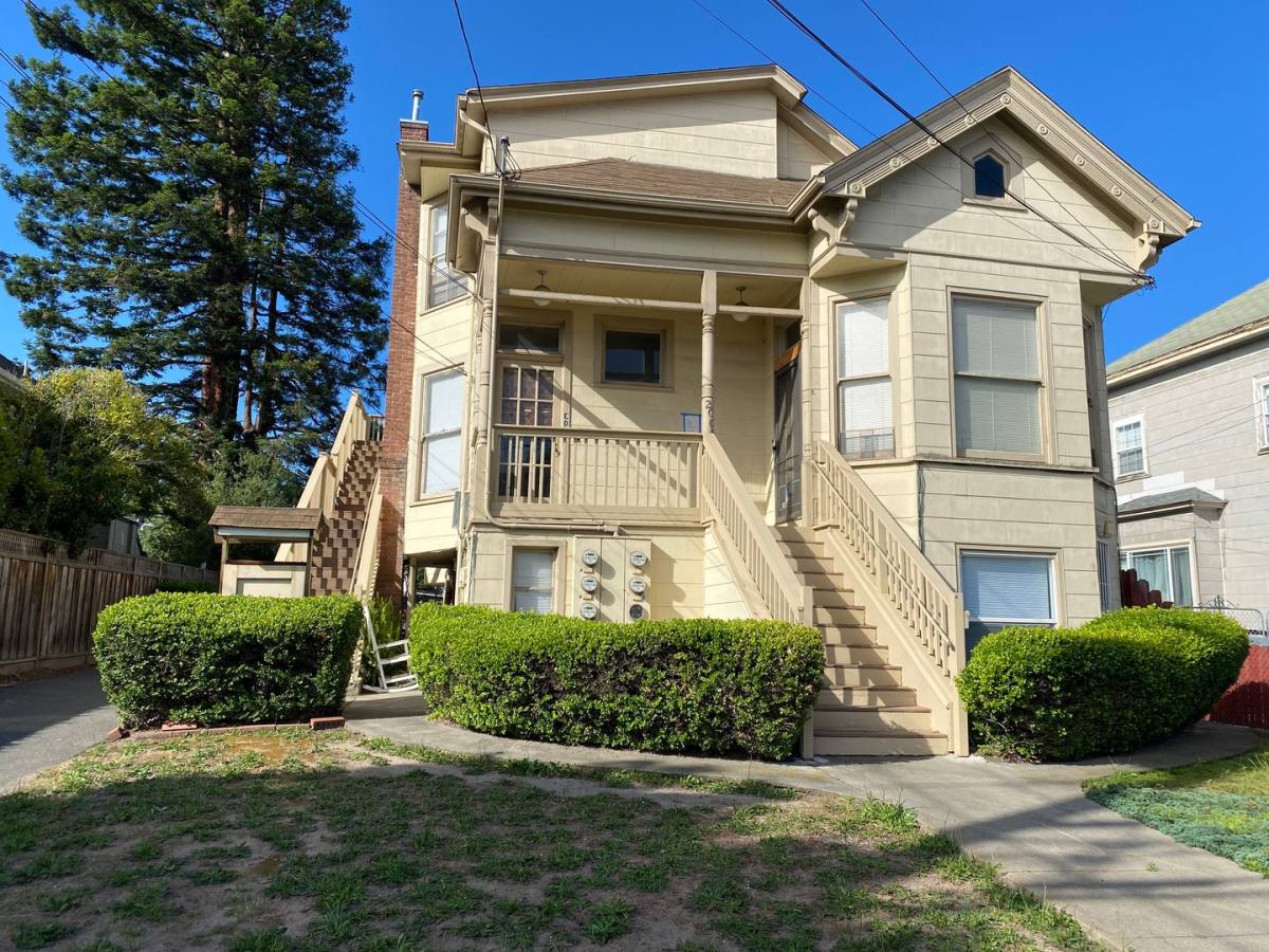 Apartment for rent at 2008 Pacific Ave, Alameda, CA 94501
