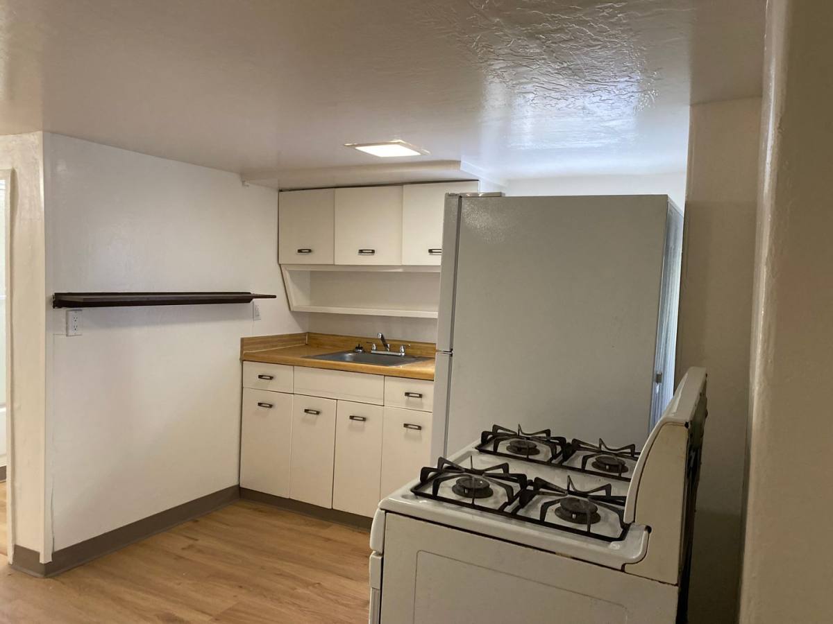 Apartment for rent at 2008 Pacific Ave, Alameda, CA 94501