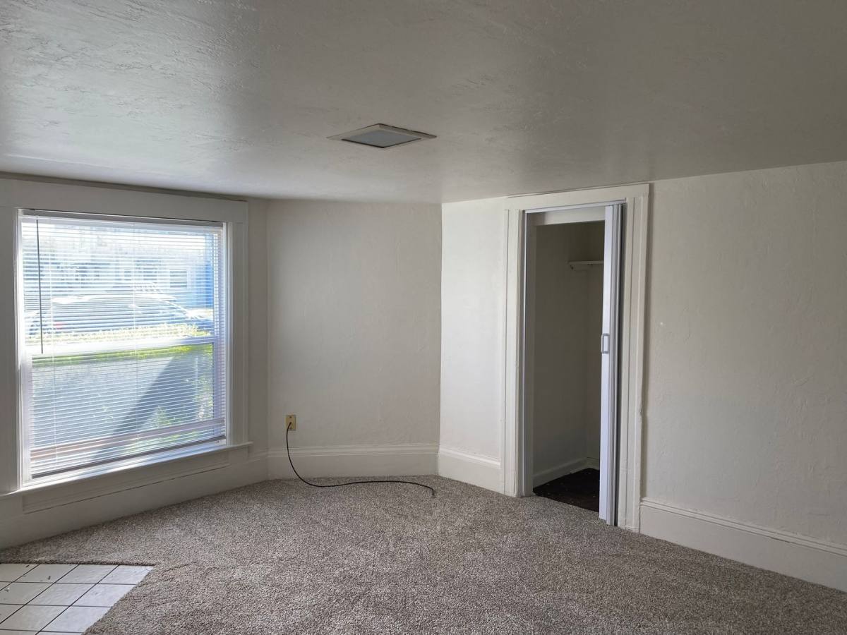 Apartment for rent at 2008 Pacific Ave, Alameda, CA 94501