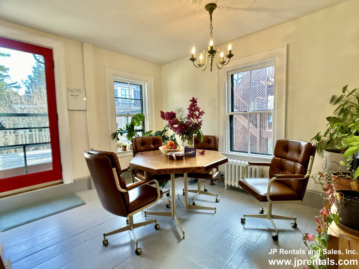 Apartment for rent at 36 Alveston St #2, Jamaica Plain, MA 02130