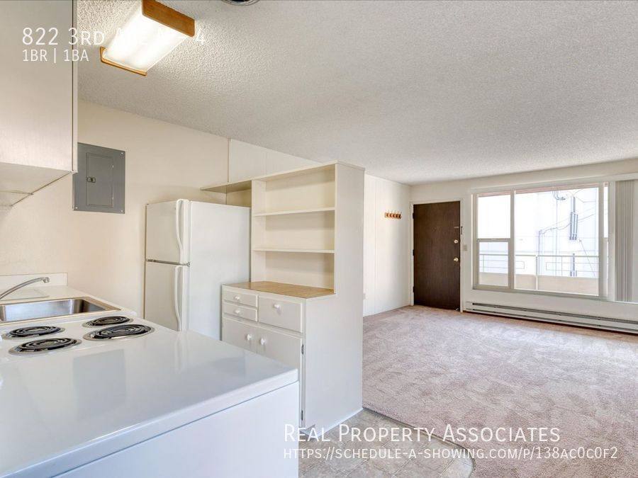 Apartment for rent at 822 3rd Ave N #4, Seattle, WA 98109
