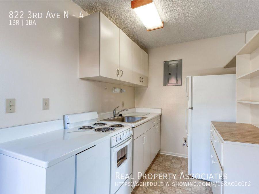Apartment for rent at 822 3rd Ave N #4, Seattle, WA 98109