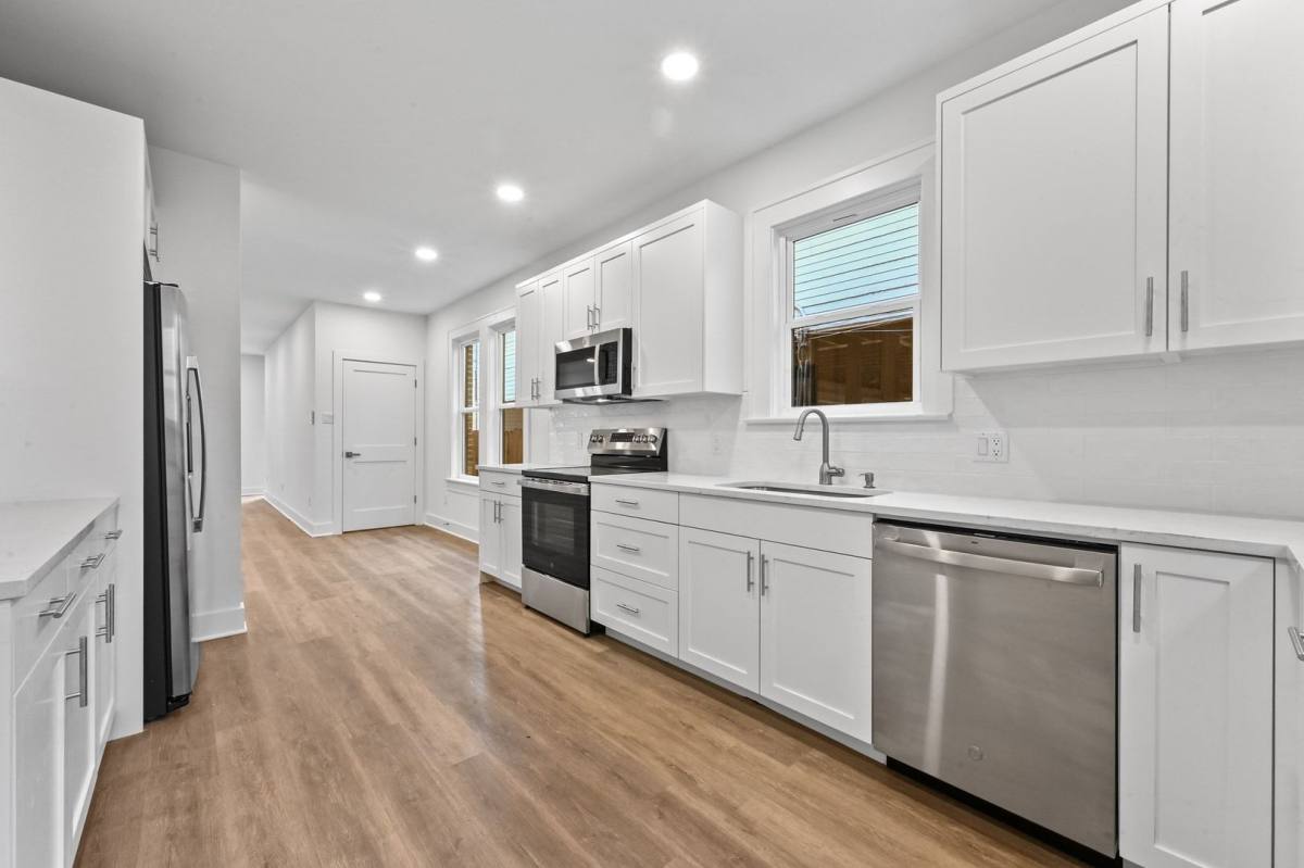 House for rent at 910 W 22nd 1 2 St, Austin, TX 78705