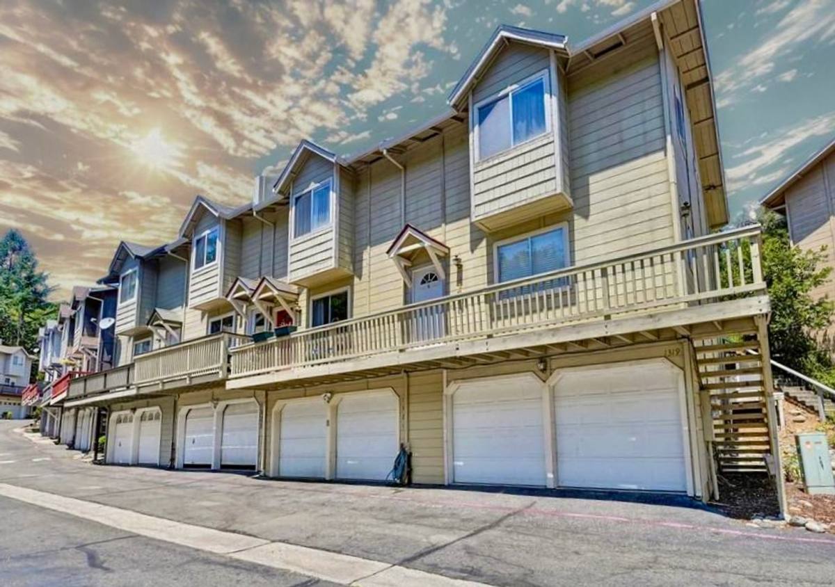 1321 Oak Ridge Dr, Colfax, CA 95713 - Condo for Rent - Image 2