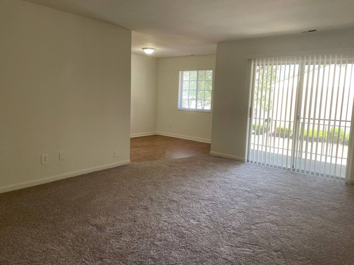 Apartment for rent at 200-301 Jamestown Circle, Dayton, OH 45458