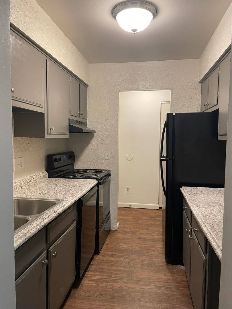 Apartment for rent at 200-301 Jamestown Circle, Dayton, OH 45458