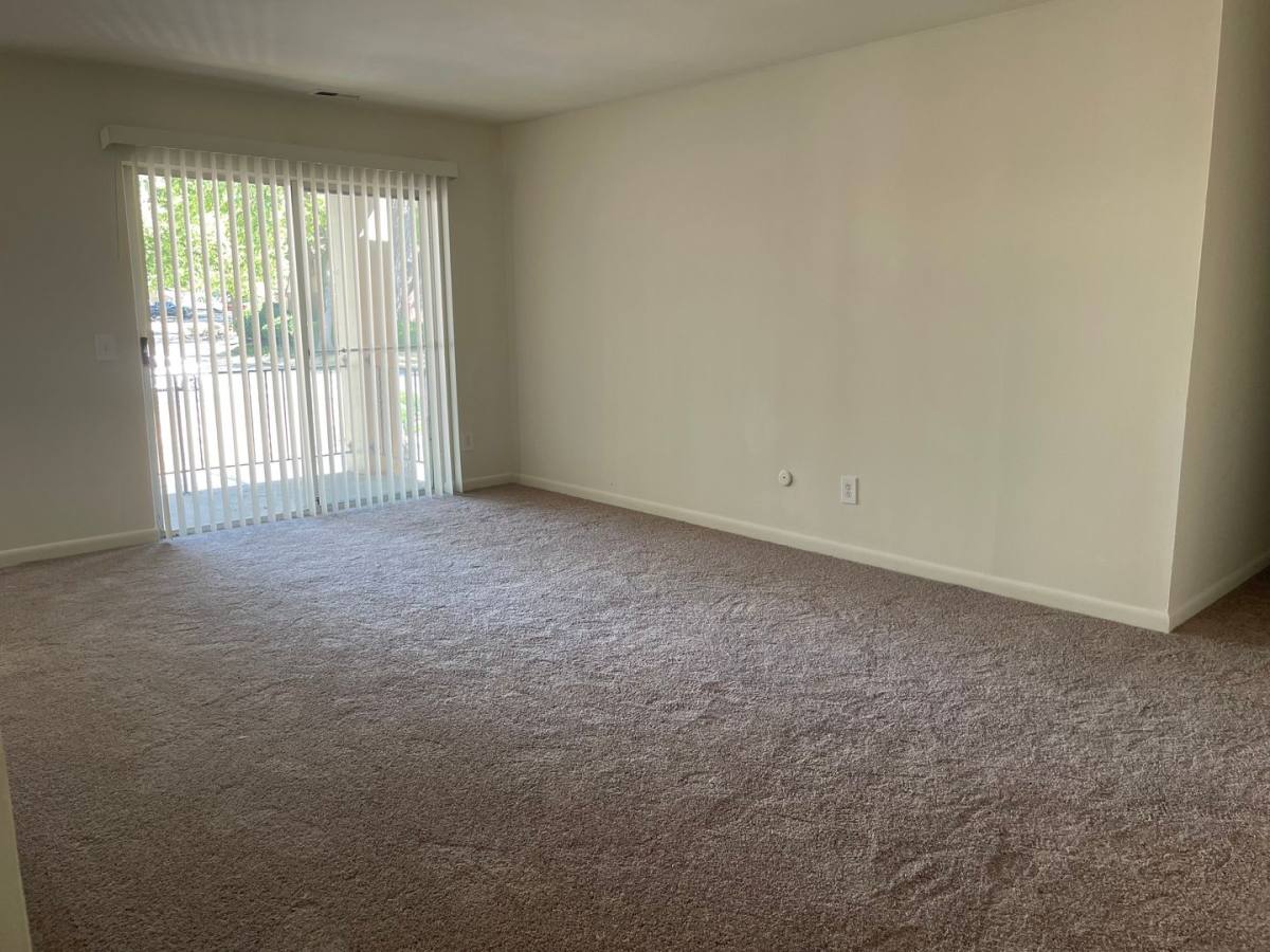 Apartment for rent at 200-301 Jamestown Circle, Dayton, OH 45458